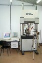 Instron 8800.JPG